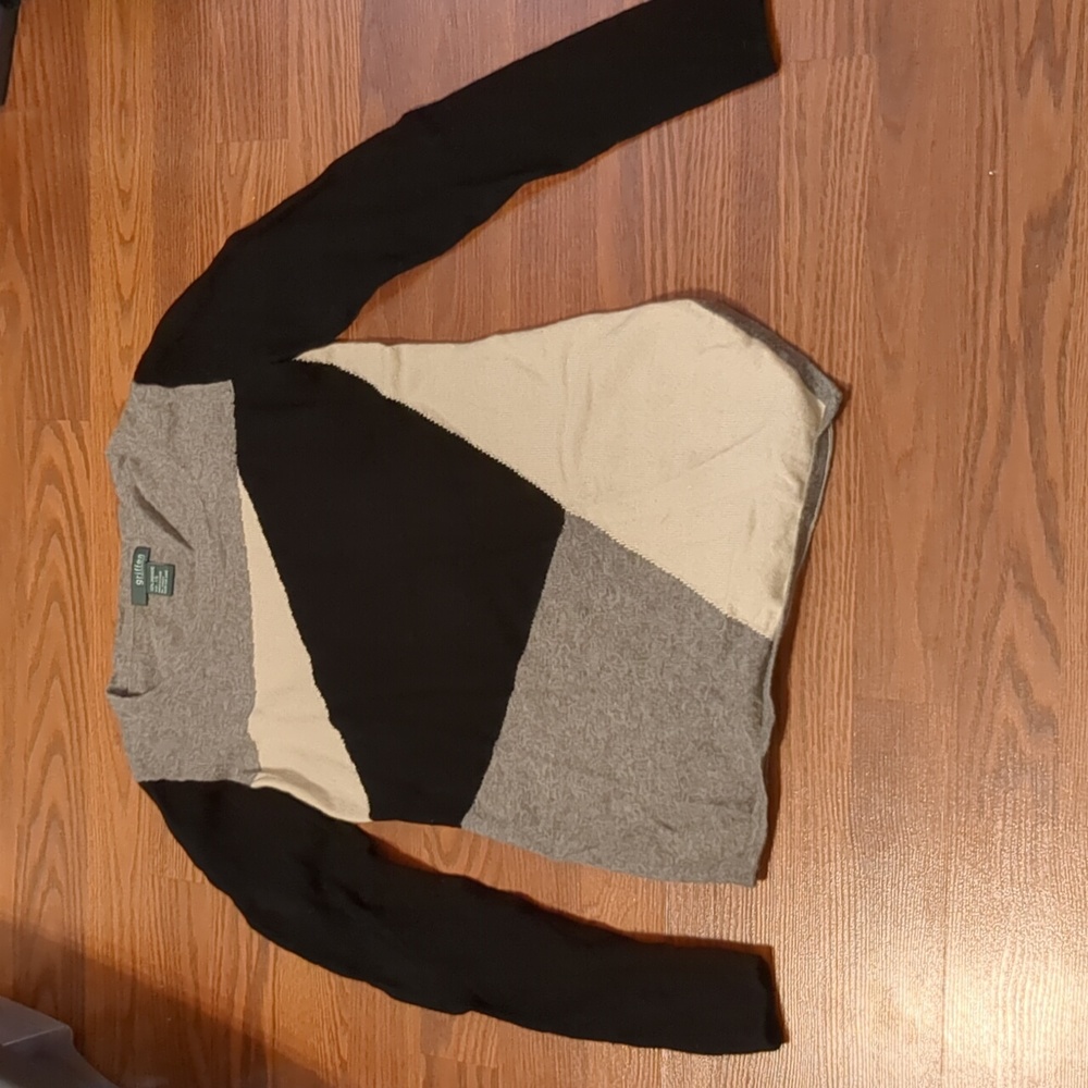 Cashmere sweater